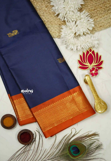 Narayanapet Checks Border Cotton Saree | Classic Handloom Saree for Women - Image 2